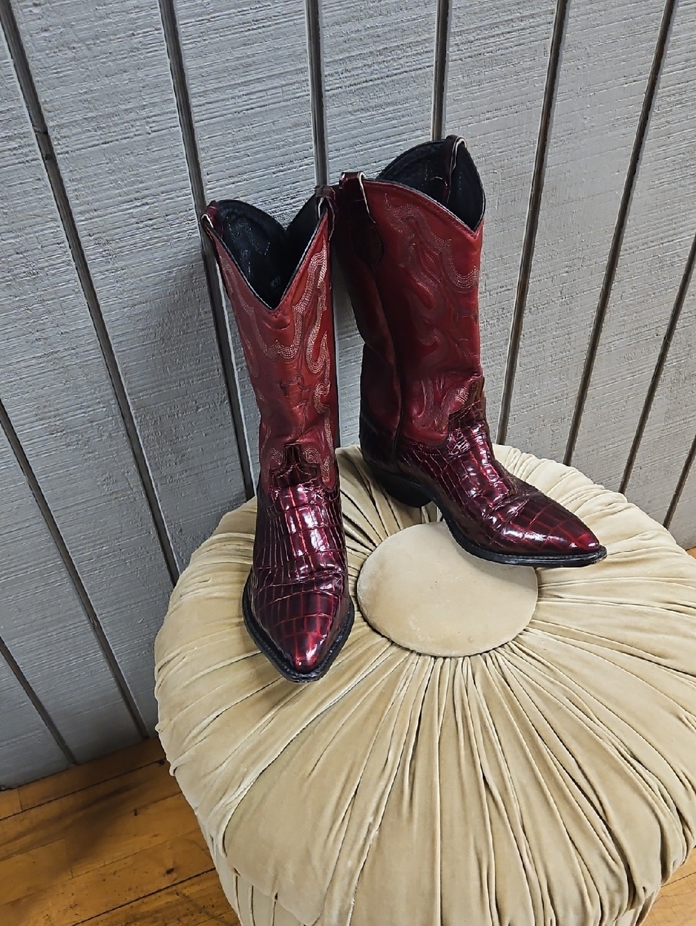 & Other Stories Burgundy Croc-Embossed Western Boots